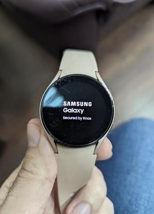 Смарт-годинник samsung galaxy watch 4 40mm gold (sm-r860nzdasek)