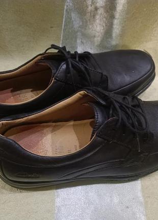 Шкіряні туфлі clarks6 фото
