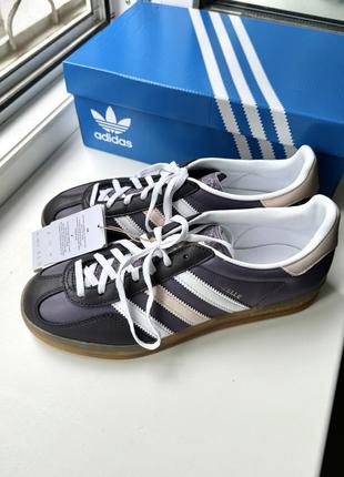 Шкіряні кросівки adidas originals gazelle (газелі, газель) indoor w фіолетові1 фото