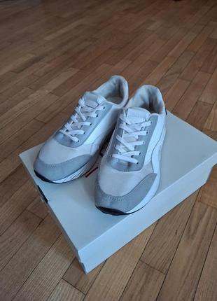 Кроссовки 36 размер (23,2 см)