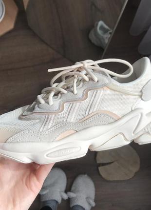 Жіночі кросівки adidas ozweego, 36 розмір, 23,5см2 фото