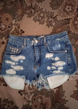 Шорти
