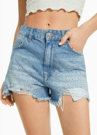Шорти bershka