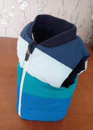 Жилетка на 6 месяцев