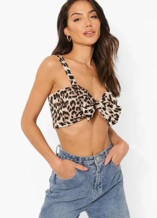 Bnwt boohoo - укороченный стильный брендовый топ на молнии с галстуком с леопардовым принтом