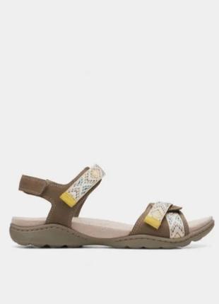 Спортивні жіночі босоніжки clarks ananda spirit suede 42 розмір