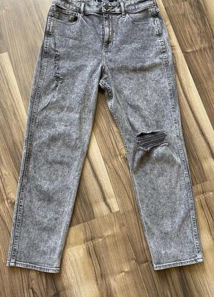 Серые джинсы ultra high-rise mom jeans hollister