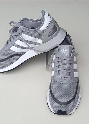 Кроссовки adidas originals