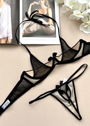 Спокусливий комплект білизни axami відкритий бюстгальтер і трусики - стрінг