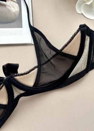 Спокусливий комплект білизни axami відкритий бюстгальтер і трусики - стрінг