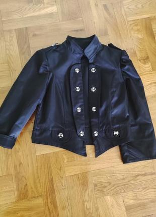 Пиджак на худи девушку