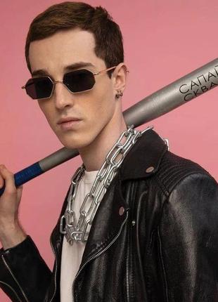 Женские мужские солнцезащитные восьмиугольные очки, многоугольные с футляром и салфеткой черные в золотой оправе