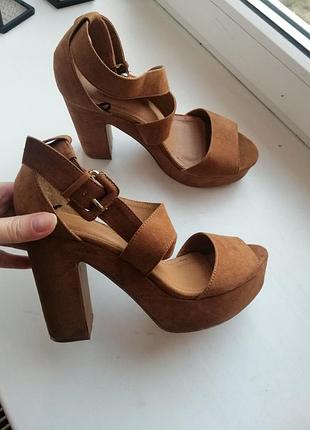 Босоножки 38р h&m