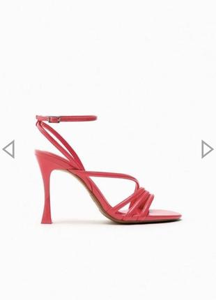 Малиновые босоножки zara 38 размер39