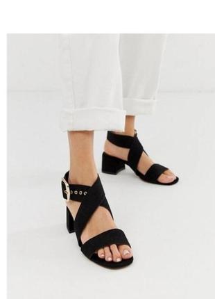 Женские босоножки на стойком каблуке asos
