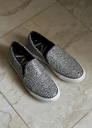 Лоферы zara