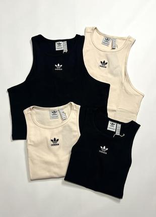 Топ adidas