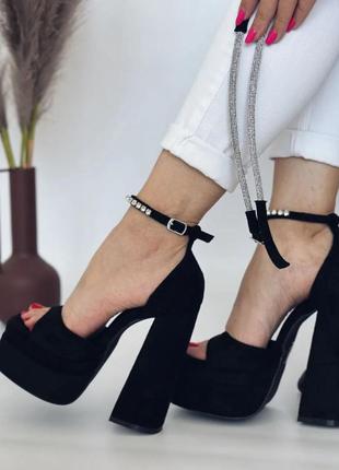 Босоножки высокий каблук