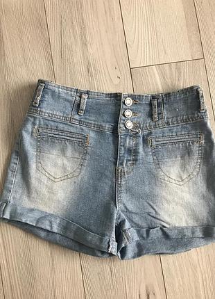 Джинсові шорти