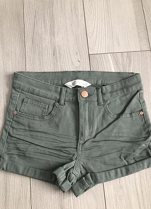Шорты для девушки