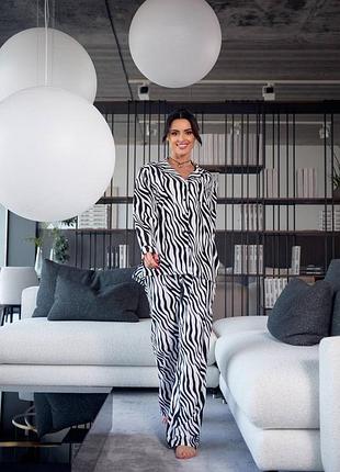 157/24 тренд этого сезона – oversize пижамка для дома. на фото представлена красивая пижама из мягкой