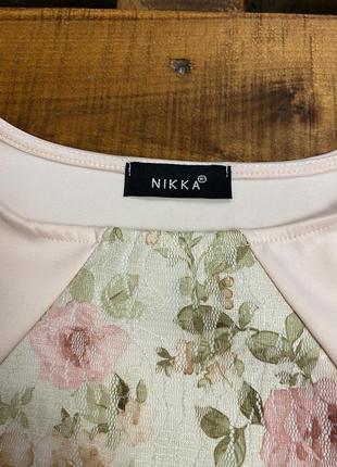 Женская футболка с кружевом в цветочный принт nikka (никка хлрр идеал оригинал разноцветная)4 фото