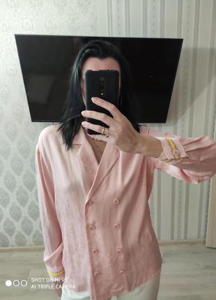 Стильный пиджак от бренда isabelle blanche, цена на бирке 289евро, новый, ткань имитация змеи.