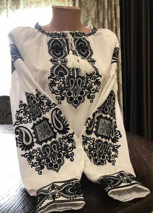 Вышиванка женская