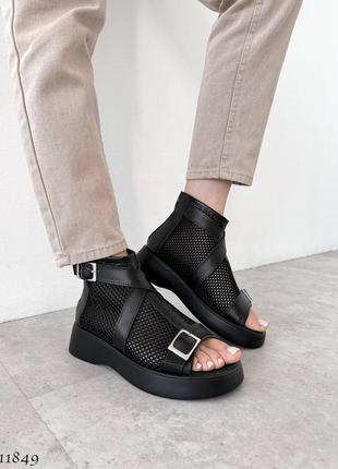 Стильні черевики