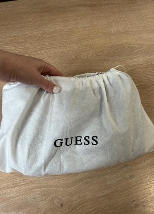 Оригінальна сумка бренду guess