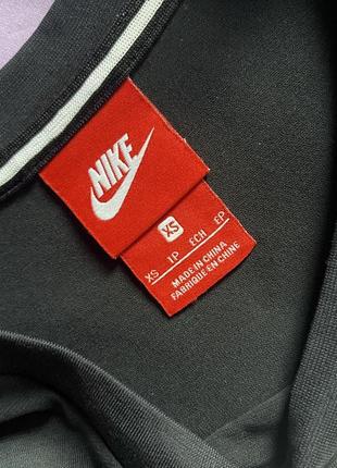 Вкорочена футболка nike4 фото