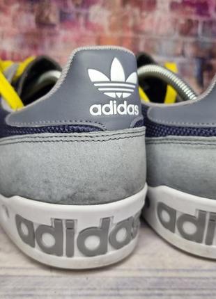 Кроссовки adidas 6