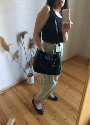 Жіноча чорна сумка michael kors