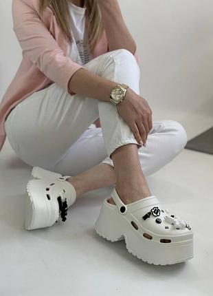 Сабо женские белые
