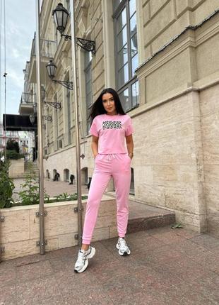 Женский костюм