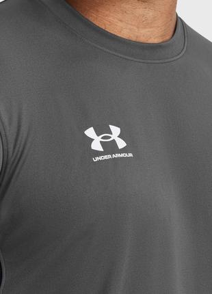 Мужская серая футболка ua m's ch. train ss