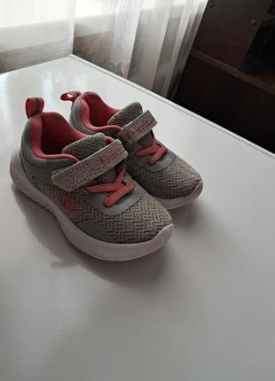 Кроссовки детские 25р (14см)