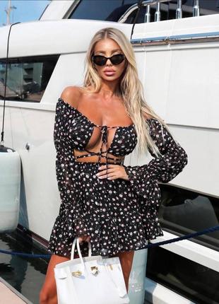 Елегантний і жіночний комплект