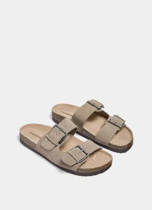 Замшеві шльопанці pull&bear