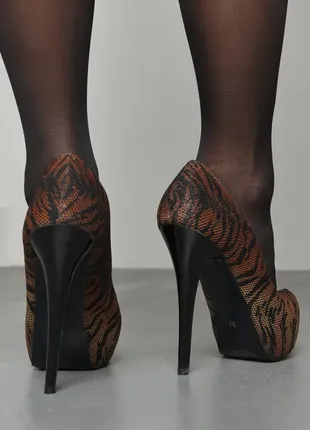 Туфлі жіночі знов у тренді тигрові3 фото