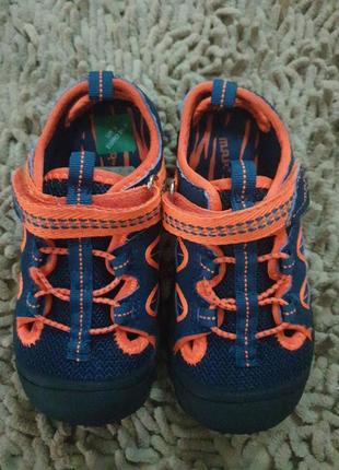 Новые босоножки