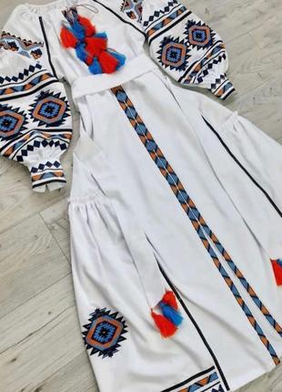 Сукня вишита