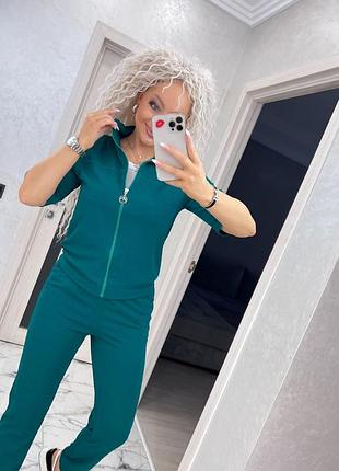 Спортивный легкий костюм "маркиз"
стиль спортивный, повседневный, прогулочный2 фото