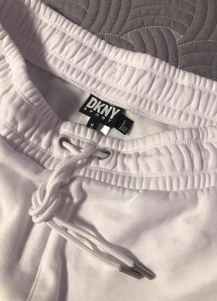 Жіночий костюм dkny