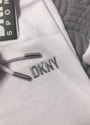 Жіночий костюм dkny