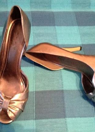 Туфлі срібло натуральна шкіра nine west р. 40-40,5 ст. 26см