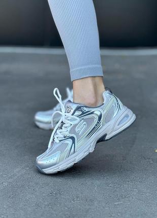 Женские кроссовки sketchers