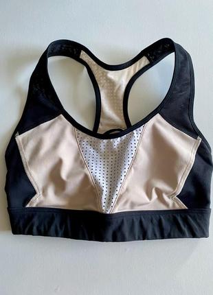 Топ спортивный reebok на xs-s