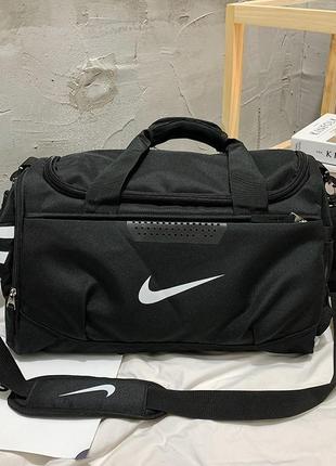 Багажна сумка nike