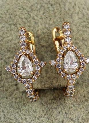 Серьги xuping jewelry капелька в ободке с шипами 2 см золотистые